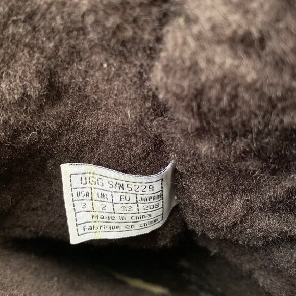UGG AUSTRALIA Classic Tall Shearling Boots Kids 3 Euro 33 11" Chocolate Brown - Picture 9 of 11